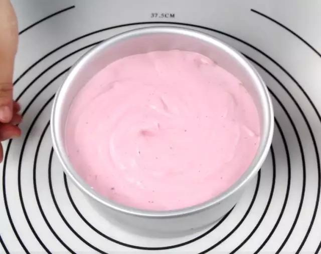 好吃又營養(yǎng)的水果戚風(fēng)蛋糕——火龍果戚風(fēng)蛋糕