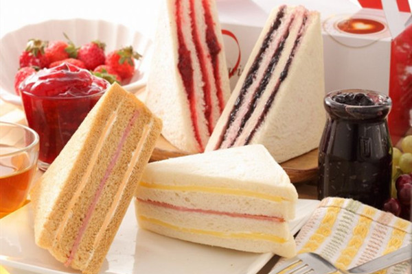 法式三明治、日式三明治……各種三明治的做法，早餐從此變得豐富多樣！
