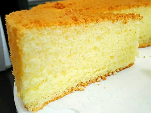 ?中式早餐是油條+豆?jié){，西式早餐是戚風(fēng)蛋糕+牛奶，戚風(fēng)蛋糕胚的做法