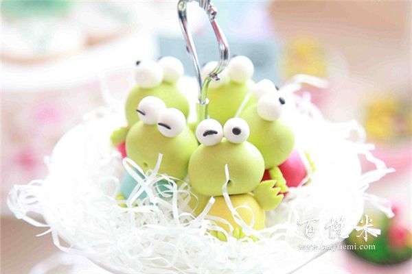 學(xué)西點(diǎn)蛋糕你必學(xué)的八種蛋糕的打法！