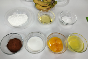 巧克力香蕉卷蛋糕做法，香蕉卷蛋糕做法詳細(xì)教程