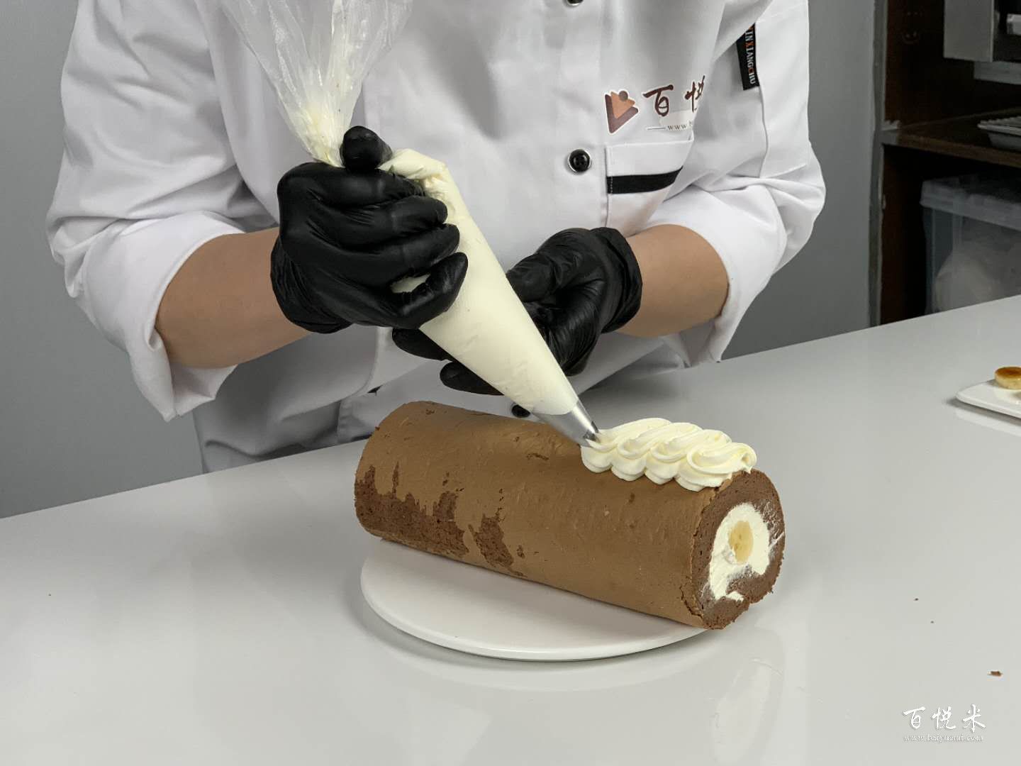 巧克力香蕉卷蛋糕做法，香蕉卷蛋糕做法詳細(xì)教程