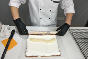 巧克力香蕉卷蛋糕做法，香蕉卷蛋糕做法詳細(xì)教程