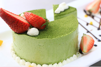 自己在家制作的抹茶蛋糕，顏值一點(diǎn)不比外面差，而且很好吃！