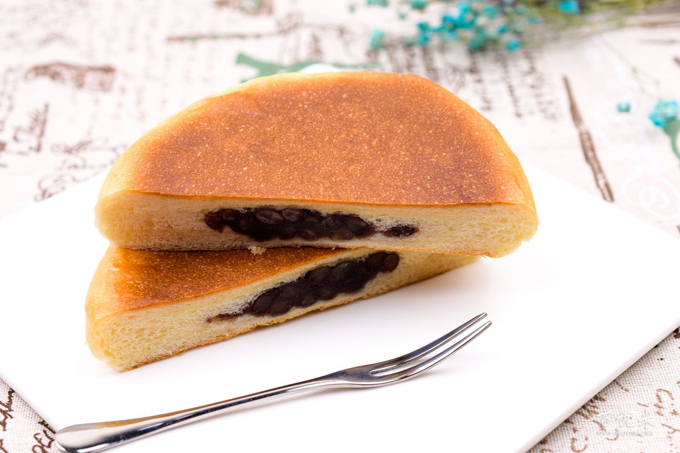 日式紅豆包的做法大全，日式紅豆包西點(diǎn)培訓(xùn)圖文步驟教程