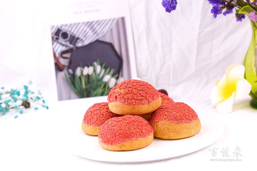 紅絲絨泡芙的做法視頻大全_西點(diǎn)培訓(xùn)學(xué)習(xí)教程