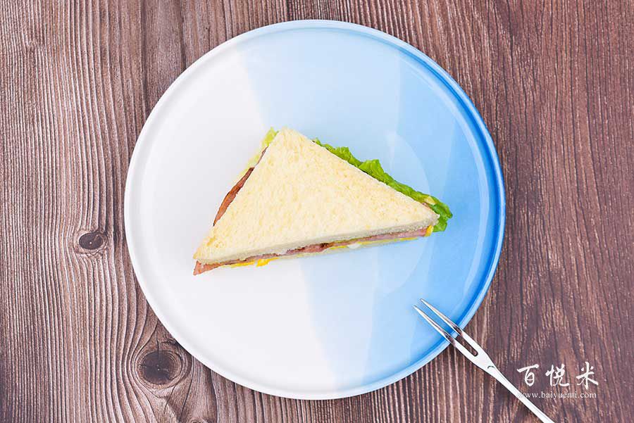 三明治的做法視頻大全_西點(diǎn)培訓(xùn)學(xué)習(xí)教程