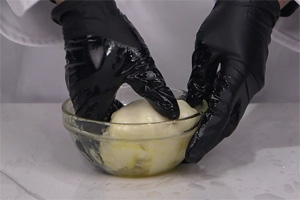 芒果雪媚娘的做法大全，芒果雪媚娘西點(diǎn)培訓(xùn)圖文步驟圖分享