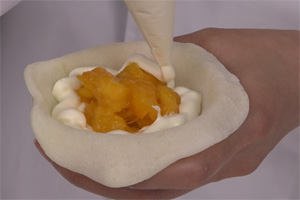 芒果雪媚娘的做法大全，芒果雪媚娘西點(diǎn)培訓(xùn)圖文步驟圖分享