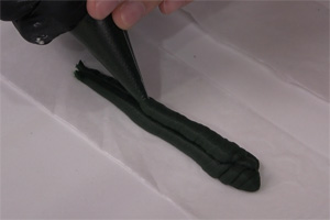 韓式裱花葉子_花藤的做法大全，韓式裱花西點培訓(xùn)圖文教程分享