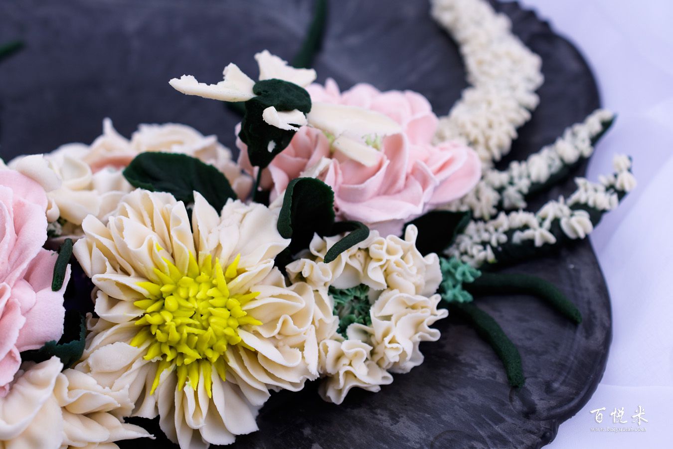 韓式裱花葉子_花藤的做法大全，韓式裱花西點培訓(xùn)圖文教程分享