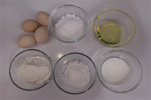 草莓抱抱卷的做法大全，草莓抱抱卷西點(diǎn)培訓(xùn)圖文教程分享