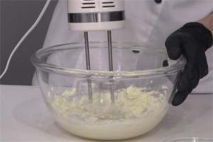 藍(lán)莓凍芝士蛋糕的做法大全，凍芝士蛋糕培訓(xùn)怎么做