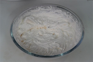 夢幻蛋糕卷的做法大全，夢幻蛋糕卷西點培訓(xùn)圖文步驟分享