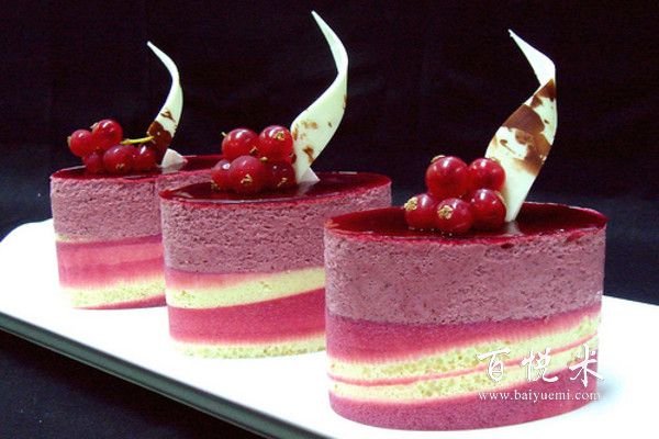 不想去西點(diǎn)烘焙培訓(xùn)學(xué)校學(xué)習(xí)西點(diǎn)師，有沒有人靠看書學(xué)會(huì)的？