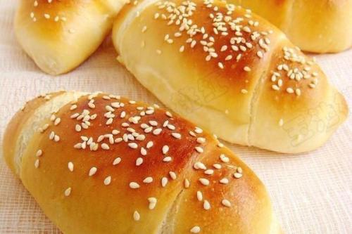 法式西點(diǎn)乳酪可頌面包的原料和做法是怎樣的？