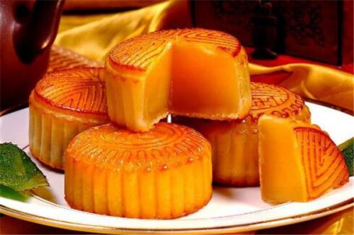 月餅的來歷，中秋節(jié)為什么要吃月餅？