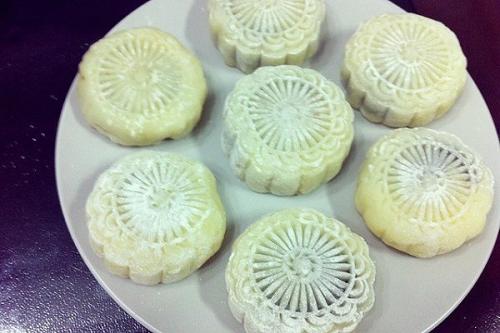 冰皮月餅跟五仁月餅哪個更好吃？