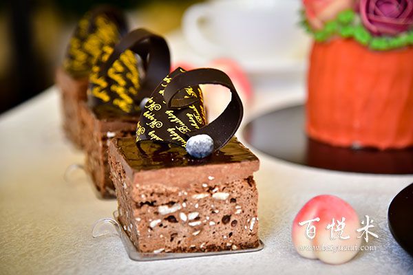 女生經(jīng)常吃黑巧克力減肥能減肥嗎？