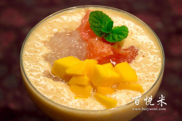 港式甜品楊枝甘露是用什么材料做的？