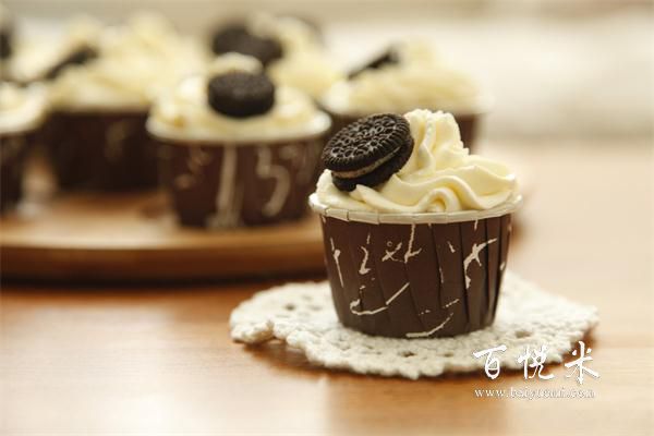 家庭烘焙自制杯子蛋糕我用一次性紙杯做可以嗎？