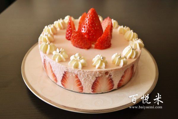 慕斯蛋糕和奶油蛋糕有什么區(qū)別？