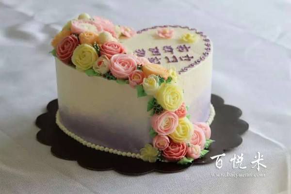 韓式裱花和奶油裱花有什么不同？