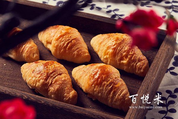 西式面點(diǎn)和中式面點(diǎn)哪個(gè)比較好？