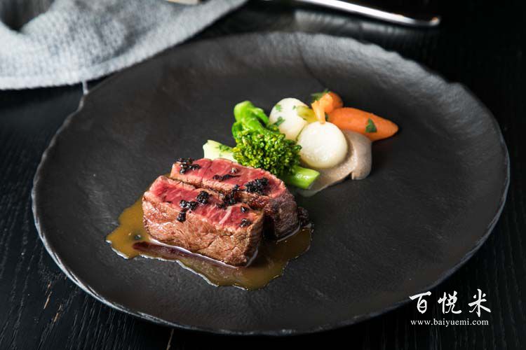 西餐的菜系有什么？學(xué)西餐大家推薦是去哪里學(xué)？